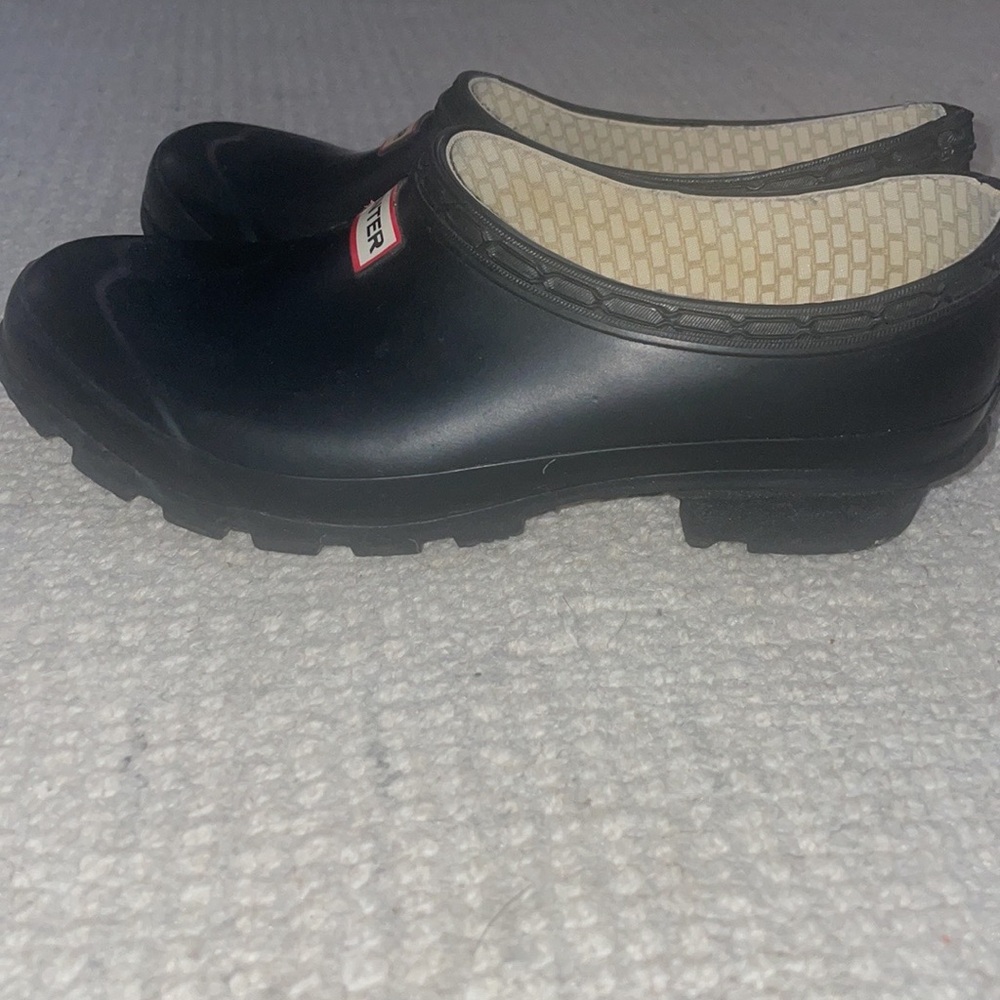 Hunter neoprene black rain clogs in size 6 women - Picture 2 of 5